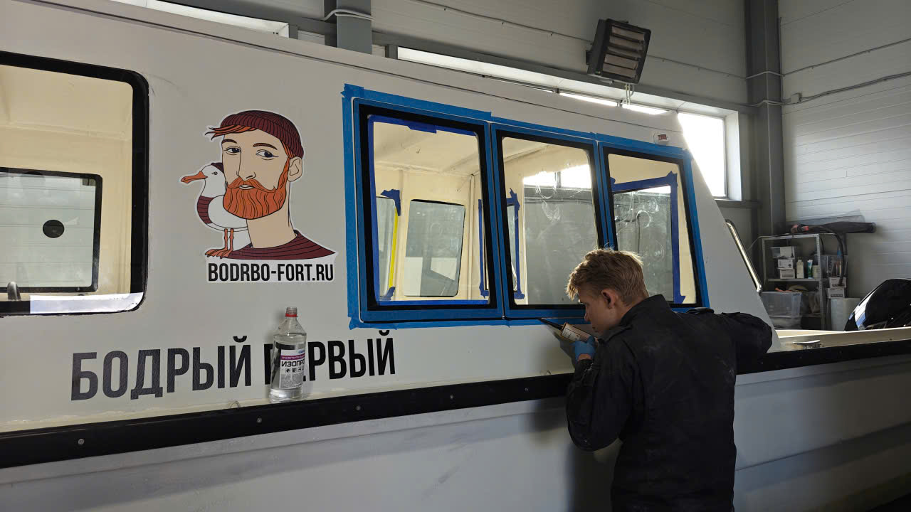 Герметизация — Восстановление катера после утопления