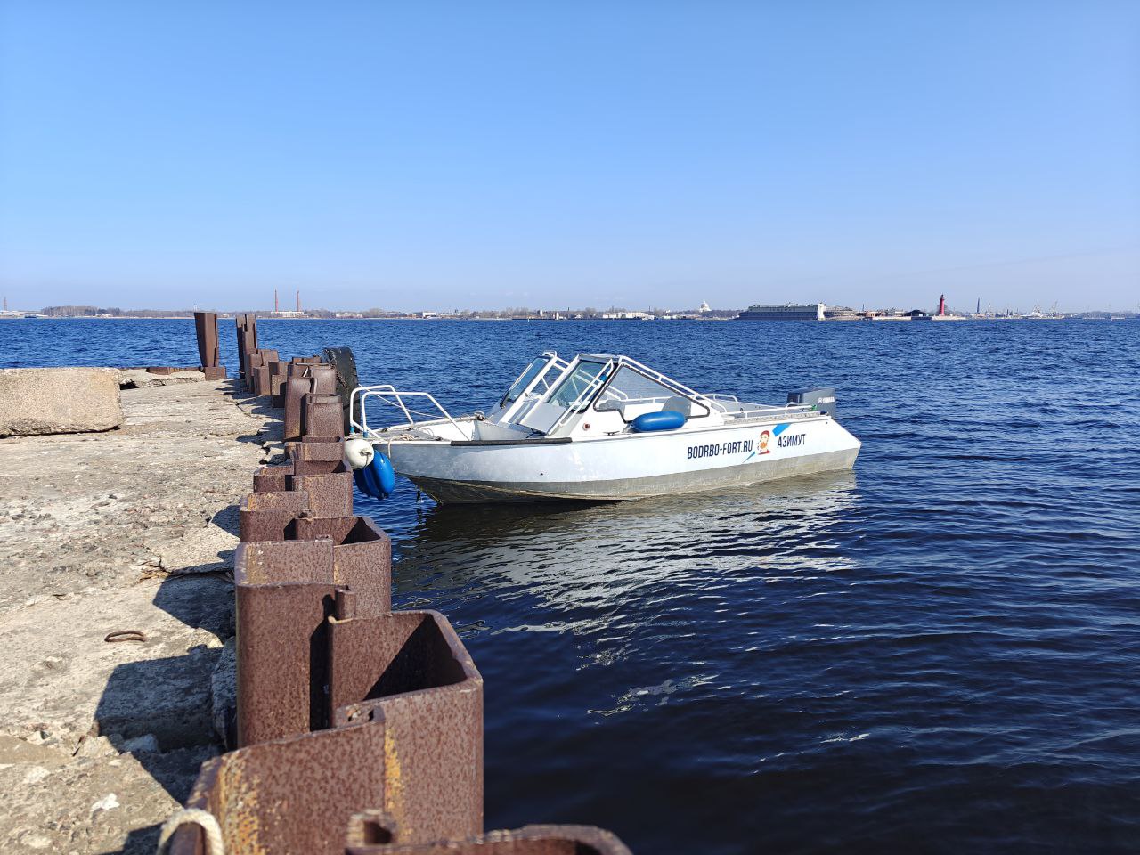 Тюнинг катера Урал 520